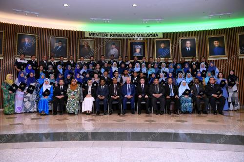 PTJ03_27042017_CEMERLANG_BN201704261587
