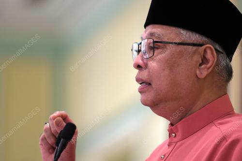 DATUK SERI ISMAIL SABRI YAAKOB