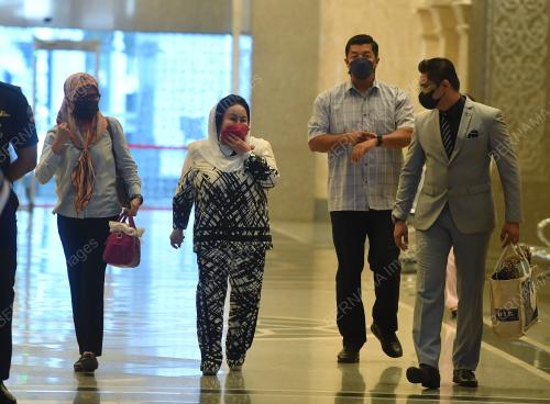 DATIN SERI ROSMAH MANSOR