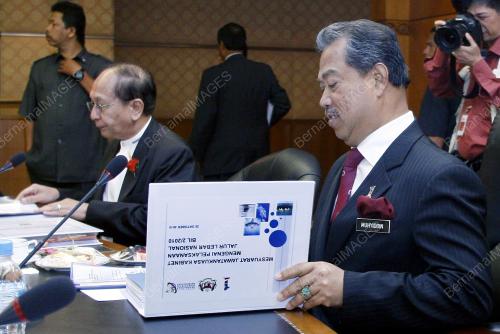 MUHYIDDIN YASSIN