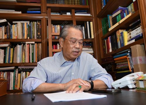 TAN SRI MUHYIDDIN YASSIN