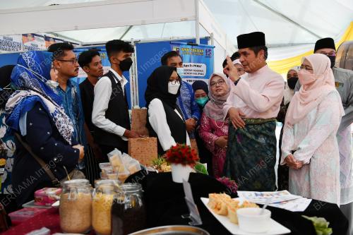DATUK DR RADZI JIDIN