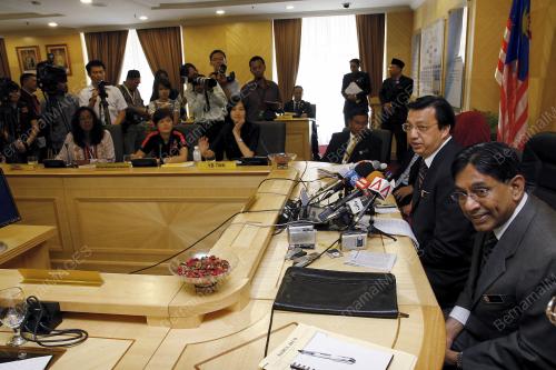 LIOW TIONG LAI