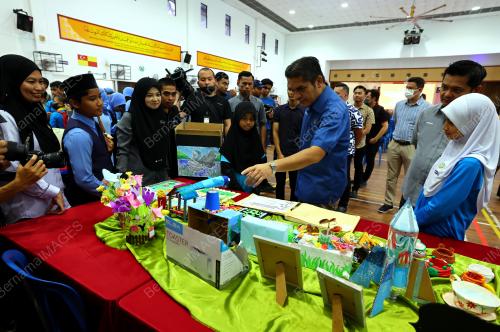 DATUK DR RADZI JIDIN