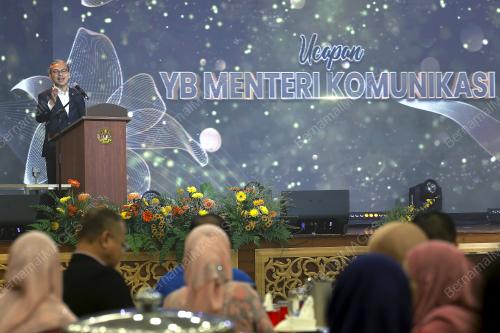 DATUK FAHMI FADZIL