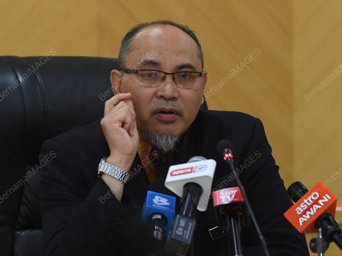 DR AZMI ABDUL RAHIM