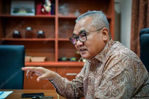 DATUK M BAKRI ABD MAJID