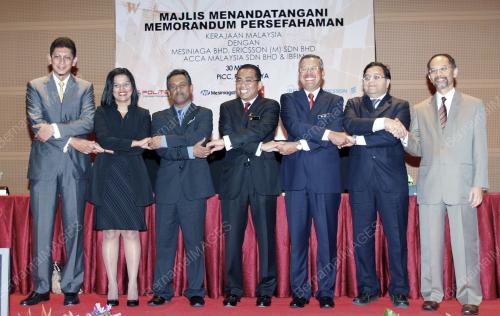 DATUK SERI MOHAMED KHALED NORDIN