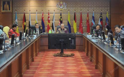 TAN SRI ANNUAR MUSA