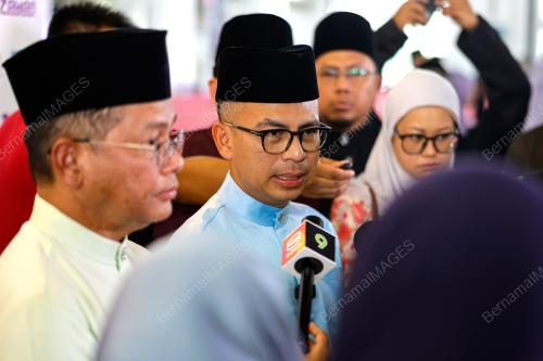 FAHMI FADZIL