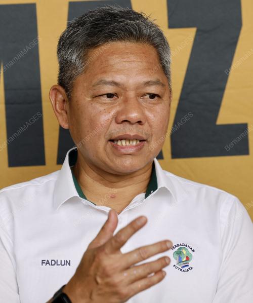 DATUK FADLUN MAK UJUD