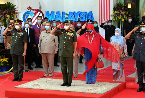 AL-SULTAN ABDULLAH RI'AYATUDDIN AL-MUSTAFA BILLAH SHAH 