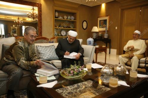 ABDULLAH AHMAD BADAWI