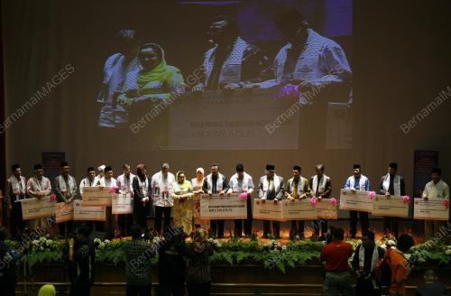 ROSMAH MANSUR