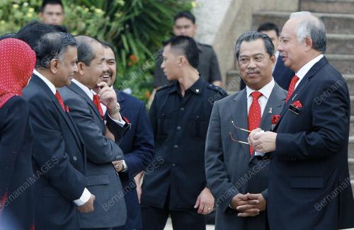 MOHD NAJIB TUN ABDUL RAZAK