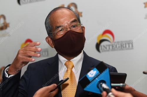 TAN SRI MOHD SIDEK HASSAN