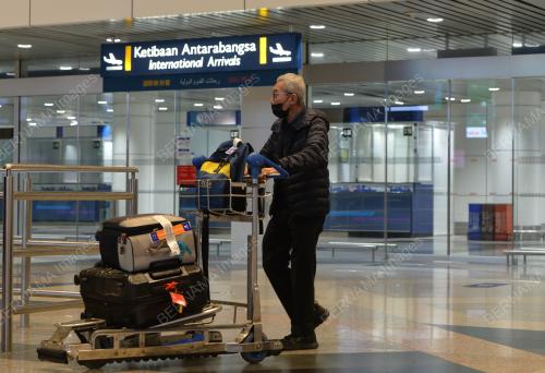 TINJAUAN PEMBUKAAN SEMULA SEMPADAN NEGARA (KLIA)
