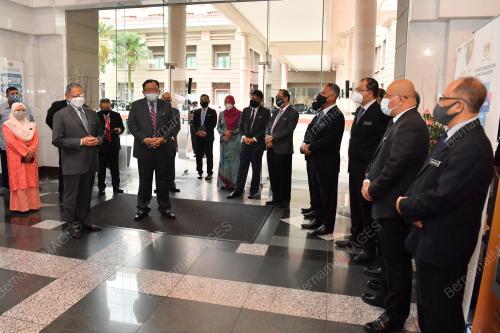 DATUK SERI MUSTAPA MOHAMED
