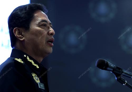 TAN SRI AZAM BAKI