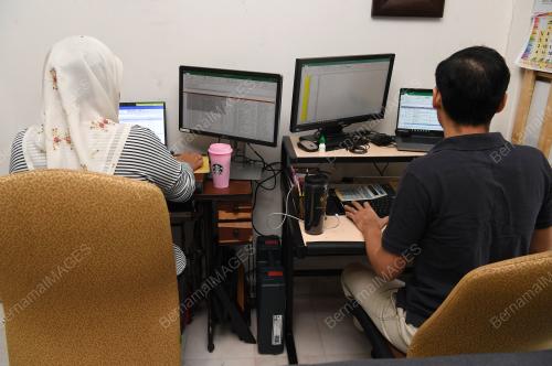 TINJAUAN BEKERJA DARI RUMAH