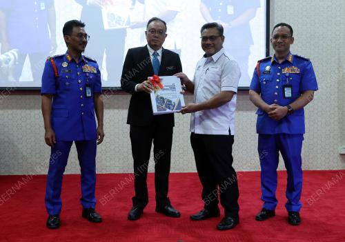 DATUK DR KHAIRUS MASNAN ABDUL KHALID