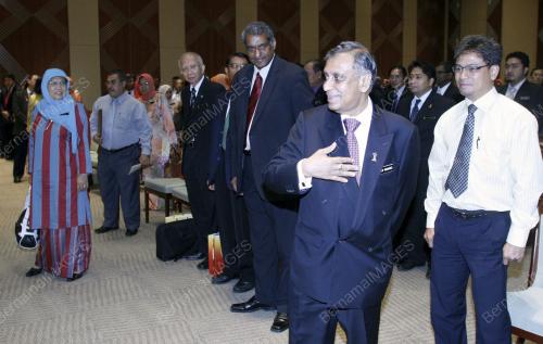 TAN SRI NOR MOHAMED YAKCOP