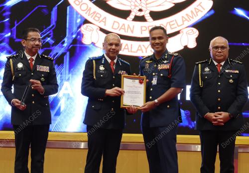 DATUK ARMIZAN MOHD ALI