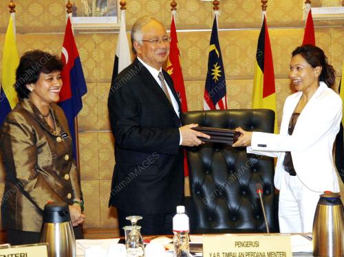 MOHD NAJIB TUN RAZAK