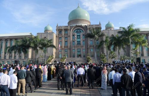PTJ04_03122018_PERHIMPUNAN_BN201812025283