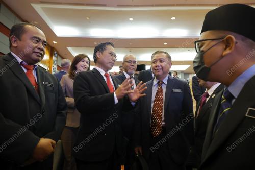 AZMAN ADNAN