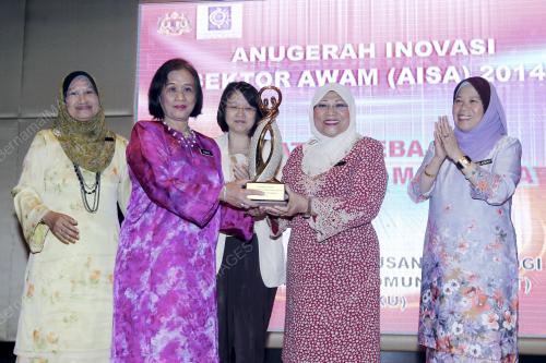 PTJ04_04112014_WANITA