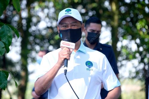TAN SRI MUHYIDDIN YASSIN