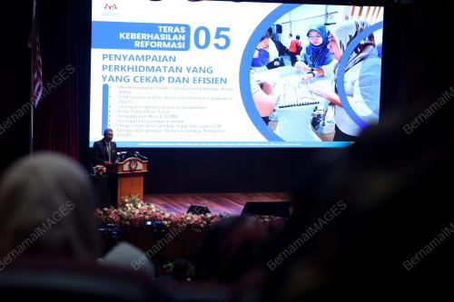TAN SRI WAN AHMAD DAHLAN ABDUL AZIZ
