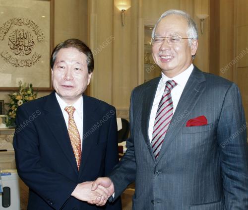 MOHD NAJIB TUN ABDUL RAZAK