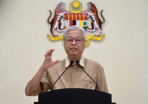 DATUK SERI ISMAIL SABRI YAAKOB