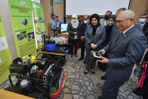 DATUK SERI DR RONALD KIANDEE