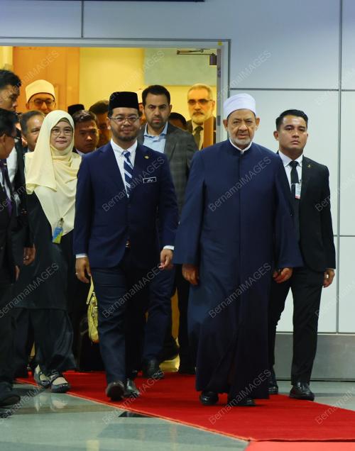 PROF DR AHMAD MUHAMMAD AHMAD AT-TAYYEB