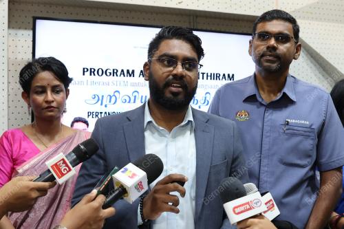 PRABAKARAN M. PARAMESWARAN