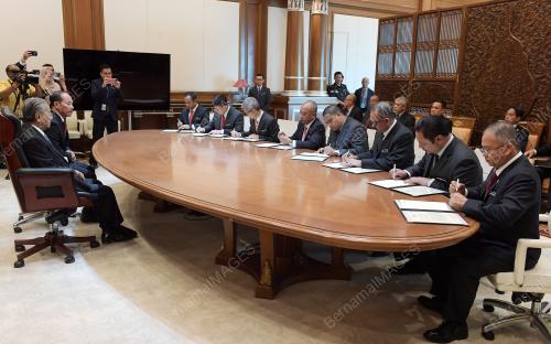 PTJ04_05092018_ANGKAT_SUMPAH_BN201809047389