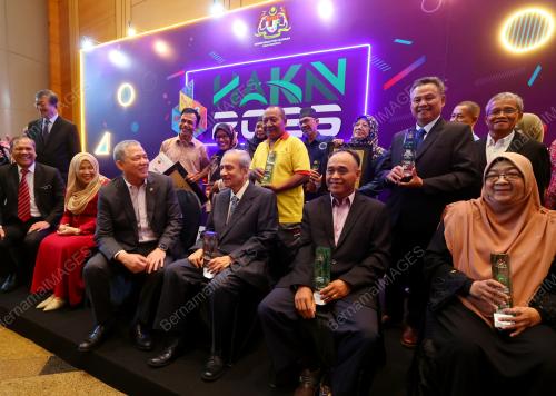 DATUK SERI FADILLAH YUSOF
