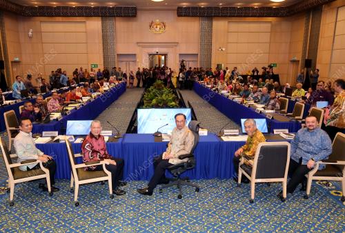 DATUK SERI ANWAR IBRAHIM