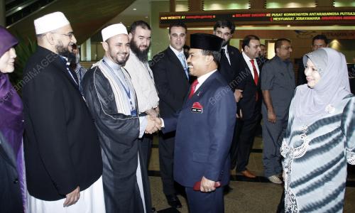 DATUK SERI JAMIL KHIR BAHAROM