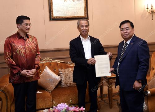 TAN SRI MUHYIDDIN YASSIN
