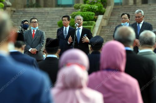 TAN SRI MUHYIDDIN YASSIN