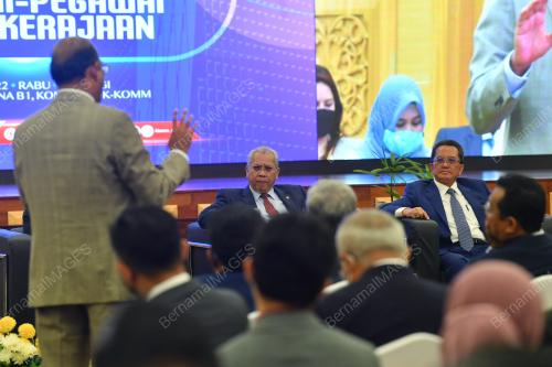 TAN SRI ANNUAR MUSA