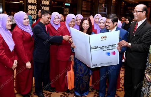 PTJ04_06122017_WANITA