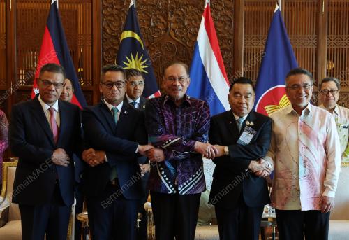 DATUK SERI ANWAR IBRAHIM