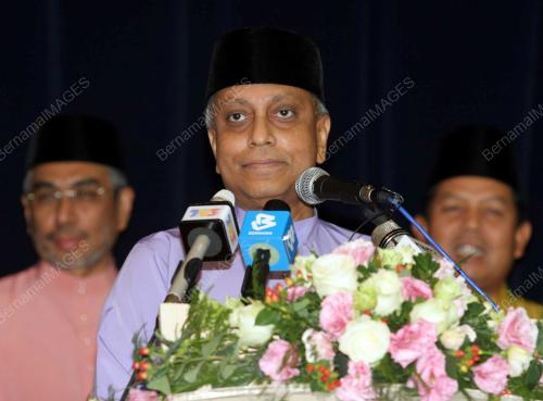 NOR MOHAMED YACKOP