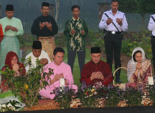 ABDULLAH AHMAD BADAWI