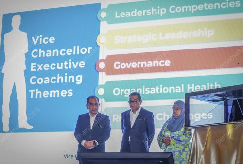 DATUK SERI MOHAMED KHALED NORDIN